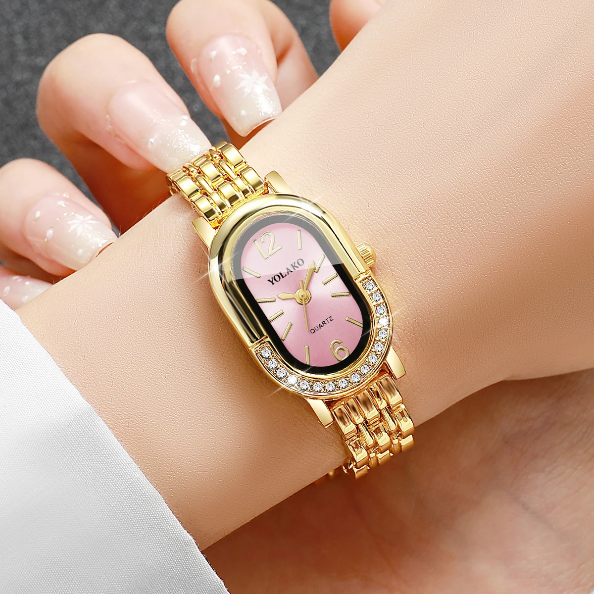 Luxury Rhinestone Women Quartz - огляд і ціна Luxury Watch Case Travel