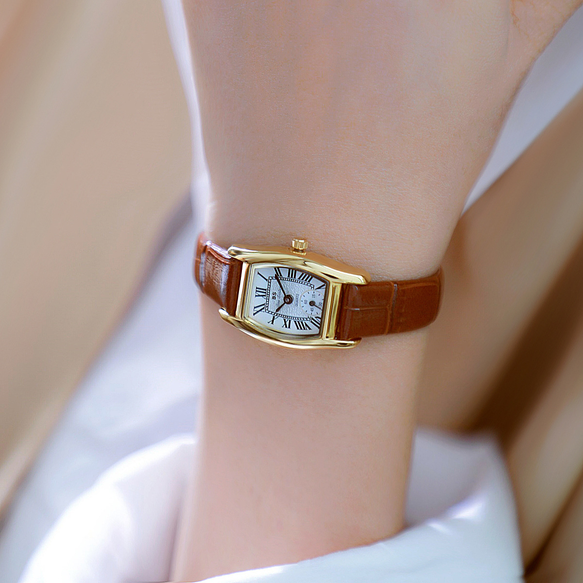 BS Women's Watch Versatile Ret - огляд і ціна Luxury Watch Green