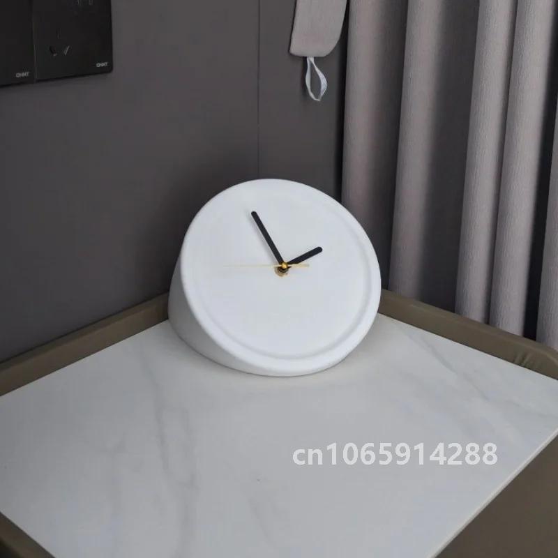 8 Inch Corner Wall Clocks Mini - огляд і ціна Luxury Watch House