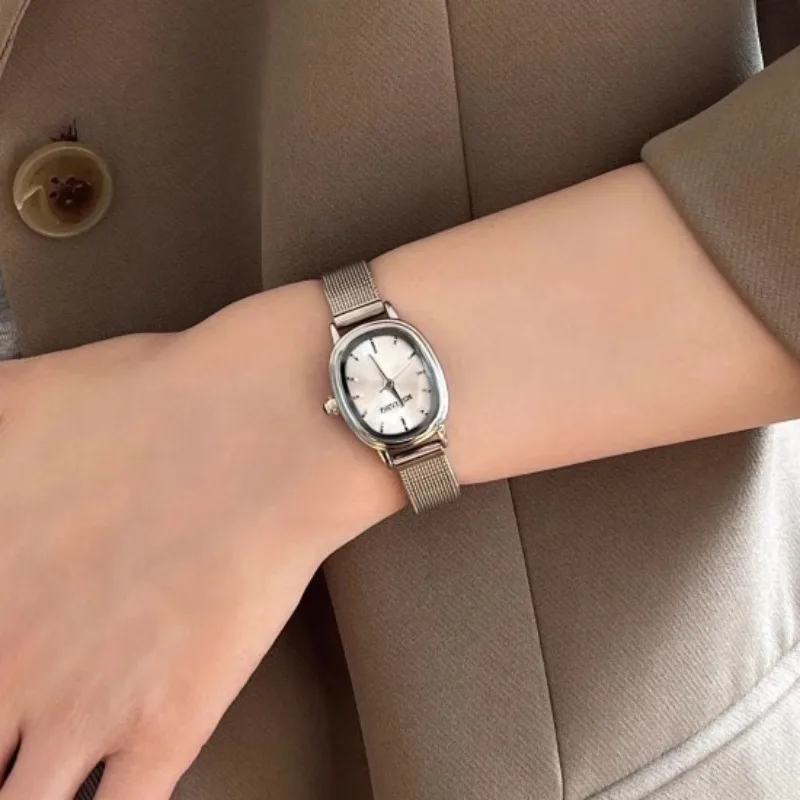 Small Oval Dial Green Watch Si - огляд і ціна Luxury Watch Green
